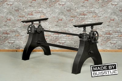Industriële tafel onderstellen