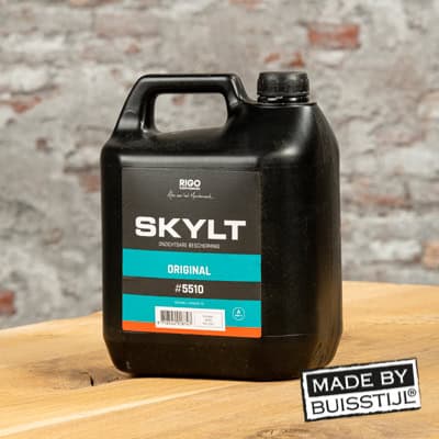 Industriële meubels SKYLT behandeling